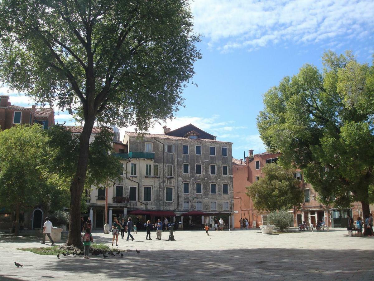 Apartment Ca' Petrona Venesia Bagian luar foto